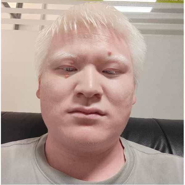 30岁岁安徽单身帅哥 - 临沧吉缘网