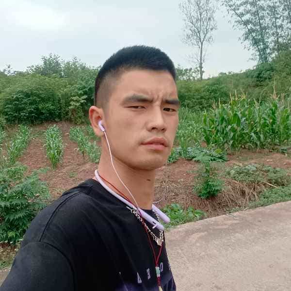 35岁岁四川单身帅哥 - 临沧吉缘网