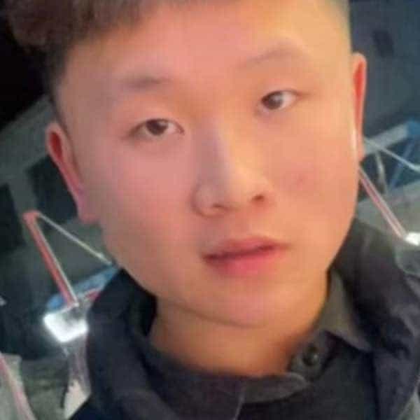 22岁岁河南单身帅哥 - 临沧吉缘网