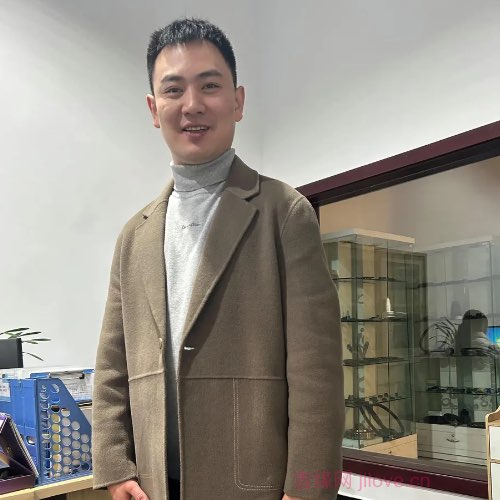 32岁岁四川单身帅哥 - 临沧吉缘网